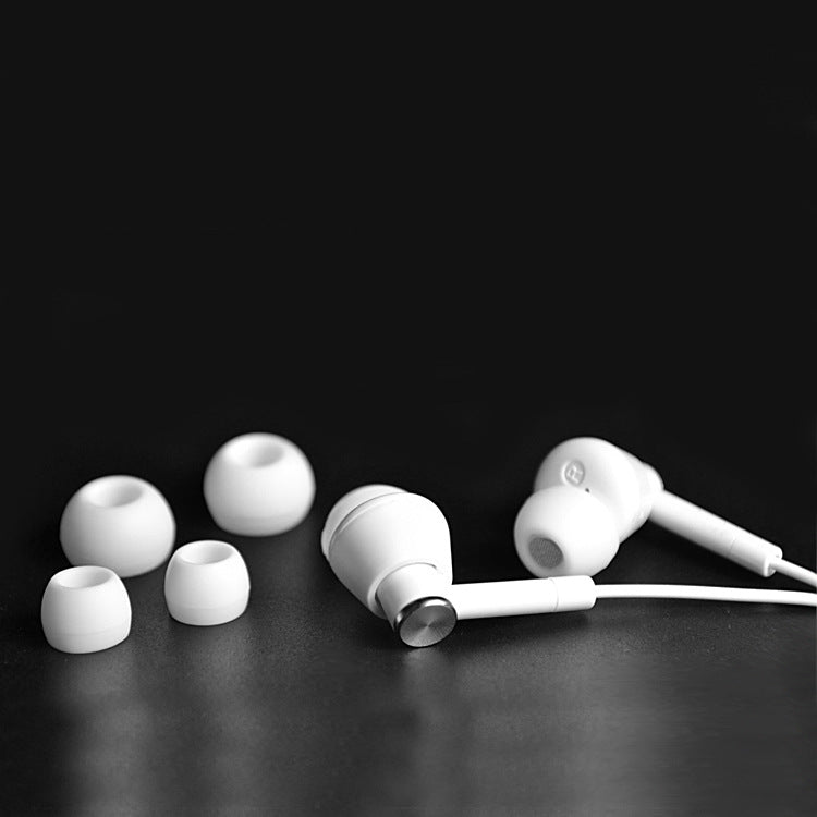 In-Ear Headphones with Microphone for Smartphones